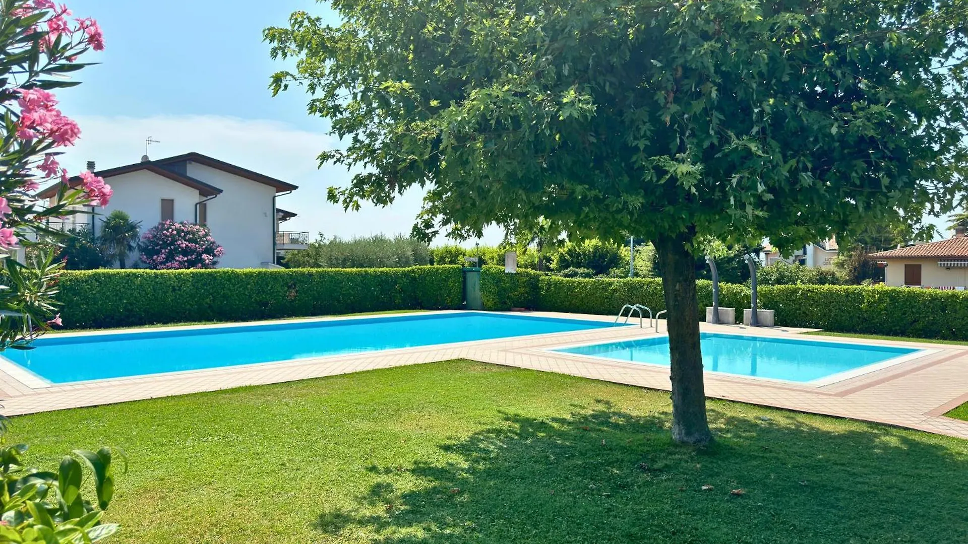 Incanto Apartment Lazise - Pools E Garden 0*,