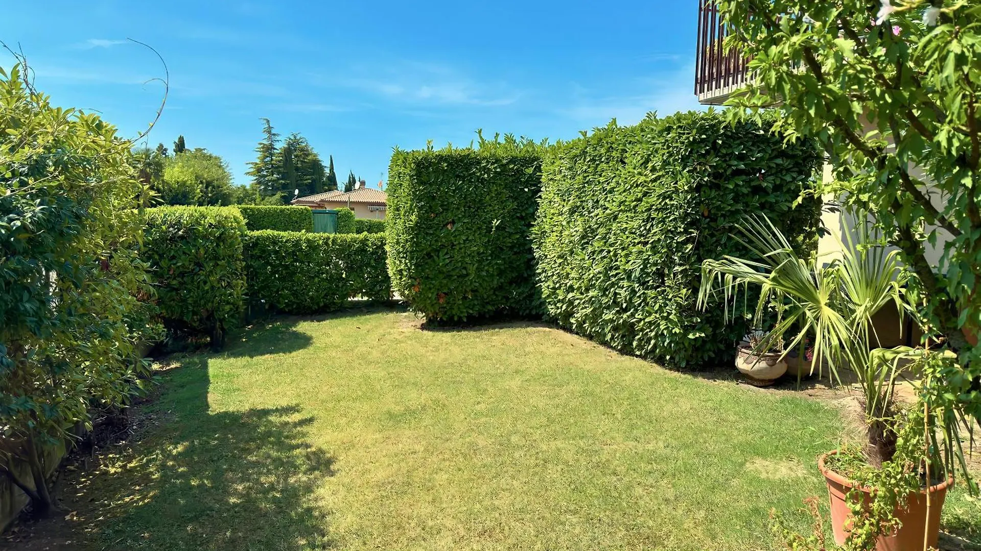 Incanto Apartment Lazise - Pools E Garden Italy