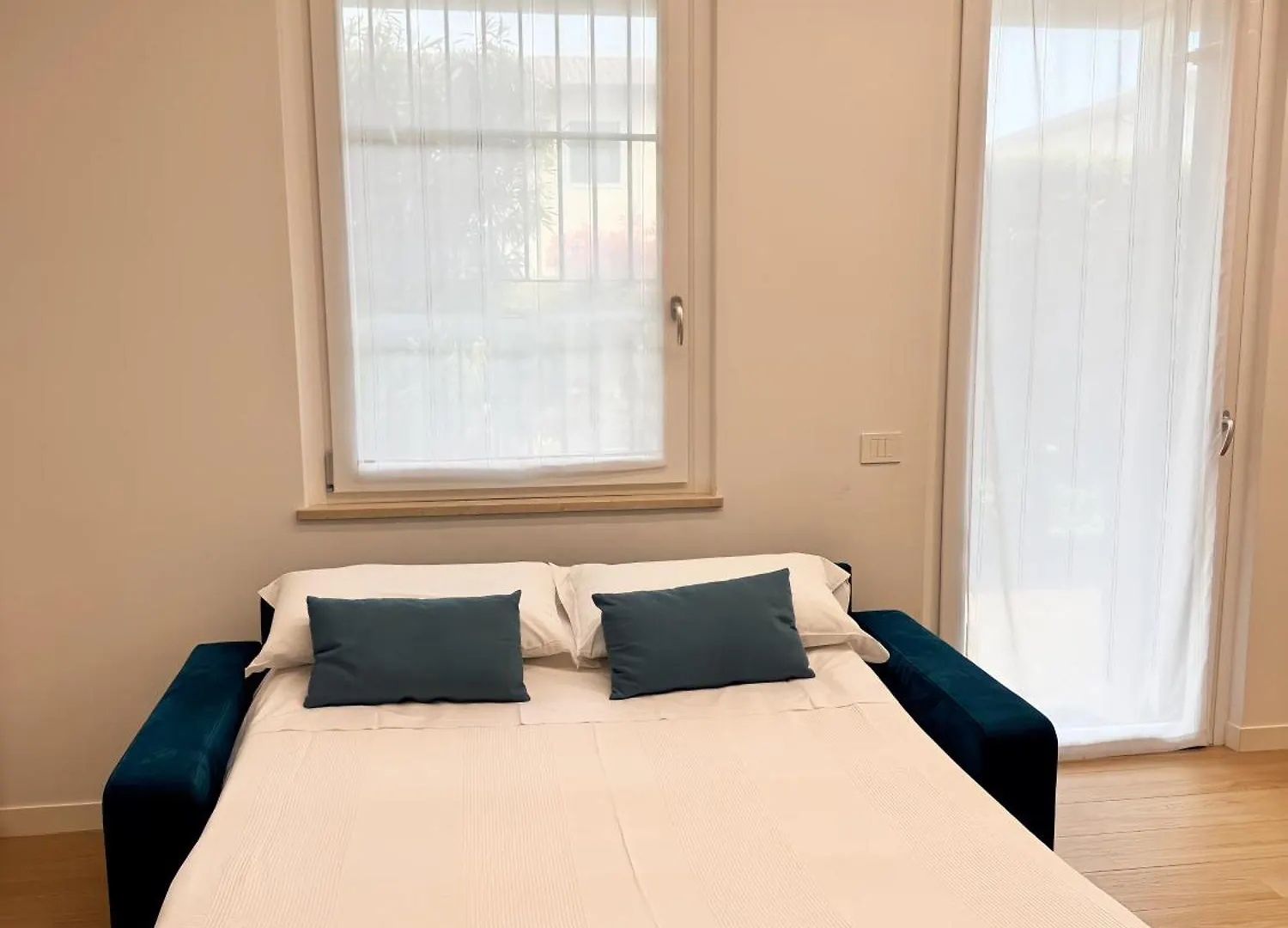 Incanto Apartment Lazise - Pools E Garden Italy